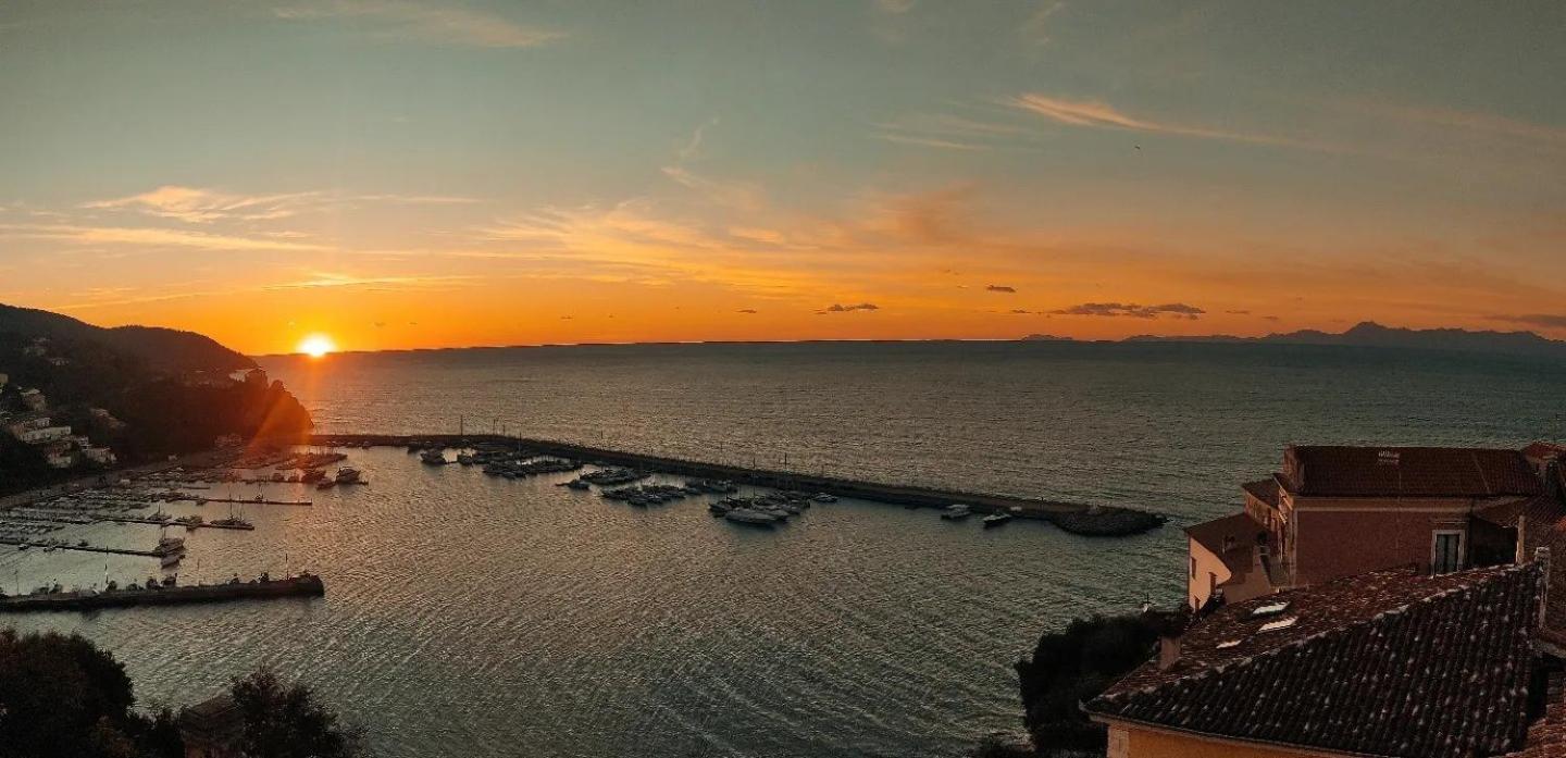 Seaview Apartments Stella Maris אגרופולי מראה חיצוני תמונה