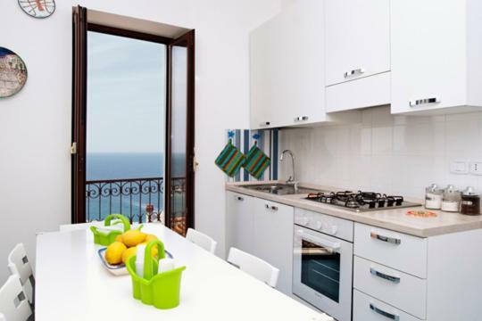 Seaview Apartments Stella Maris אגרופולי מראה חיצוני תמונה